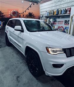 جيب جراند شيروكي